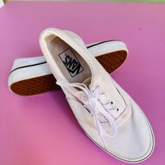 Vans pretas clearance com risca branca