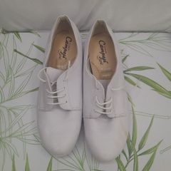 Sapato best sale branco confort