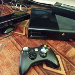 Xbox 360 Bloqueado com 1 controle e 3 jogos *Loja Física* - Videogames -  Bairro Santa Rita, Goiânia 1216790049