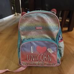 Mochila infantil vermelha com cordas. Personalizado em segunda mão durante  12 EUR em Salamanca na WALLAPOP