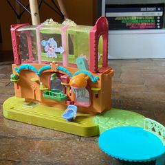 Polly Pocket Playtime Pet Shop playset (Brazilian version, 2012