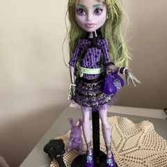 Monster High Boneca Creepover Twyla : : Brinquedos e