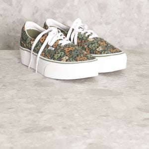 enjoei pro?action_source=62078&d=feminino&dg=30&ref=home_enjoei_pro&rsp=1&rspix=1&s=feminino calcados tenis