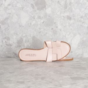 enjoei pro?action_source=62080&d=feminino&pg=79&ref=home_enjoei_pro&refid=undefined&rsp=1&rspix=1&s=feminino calcados sandalias e rasteiras&sls=super%2Cgood&spt=very_high%2Chigh%2Cmedium