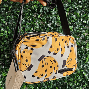 andressa 8a4a2a?action_source=67123&ref=home_home&rsp=1&rspix=1