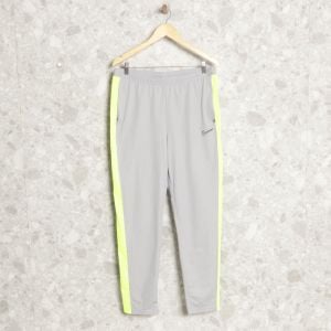 enjoei pro?action_source=62074&b=nike&dg=30&ref=home_enjoei_pro&rsp=1&rspix=1