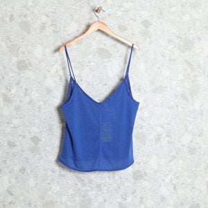 enjoei pro?action_source=67090&d=feminino&dg=10&dl=50&ref=home_home&rsp=1&rspix=1&s=feminino roupas blusas