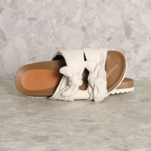 enjoei pro?action_source=67090&d=feminino&dg=10&dl=50&ref=home_home&rsp=1&rspix=1&s=feminino calcados sandalias e rasteiras