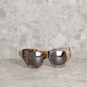 enjoei pro?action_source=66628&d=feminino&dg=10&ref=home_home&rsp=1&rspix=1&s=feminino acessorios oculos