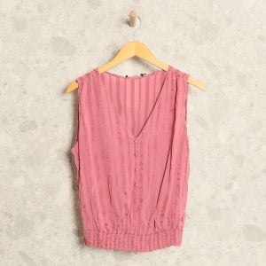 enjoei pro?action_source=66628&d=feminino&dg=10&ref=home_home&rsp=1&rspix=1&s=feminino roupas blusas