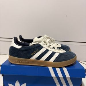tenis adidas gazelle indoor camurca azul 36 146146039?action_source=31946&ref=home_home&rsp=1&rspix=1