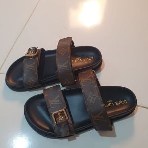 sandalia louis vuitton 2 tiras 36 146789940?action_source=72470&ref=home_home&rsp=1&rspix=1