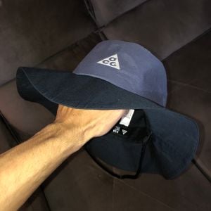 chapeu nike acg bucket hat azul 146919317?action_source=75208&ref=home_home&rsp=1&rspix=1