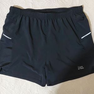 short de corrida track amp field preto m 152761170?action_source=77518&ref=home_home&rsp=1&rspix=1