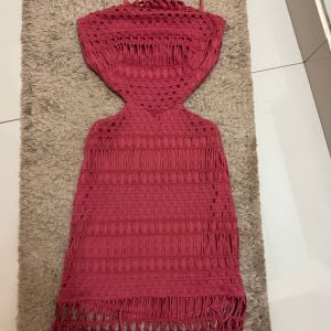 vestido curto veste pp 123726774?action_source=32581&ref=home_home&rsp=1&rspix=1