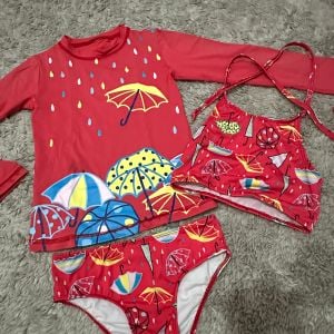 blusa uv e biquini 128082894?action_source=70721&ref=home_home&rsp=1&rspix=1