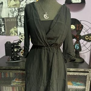 vestido manga 3 4 preto 138006545?action_source=69599&ref=home_home&rsp=1&rspix=1
