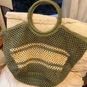 bolsa de praia maria filo verde 148418818?action_source=72470&ref=home_home&rsp=1&rspix=1
