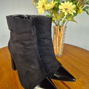 bota ankle boot uza preta 36 146991047?action_source=75013&ref=home_home&rsp=1&rspix=1