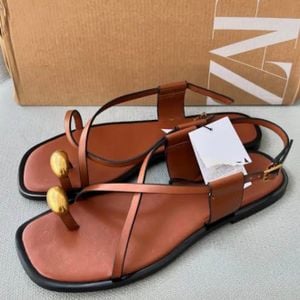 sandalia rasteira zara caramelo 36 153272619?action_source=77221&ref=home_home&rsp=1&rspix=1