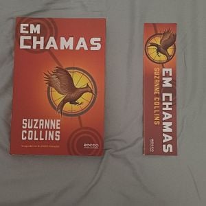 livro em chamas da trilogia jogos vorazes 134994494?action_source=66992&ref=home_home&rsp=1&rspix=1