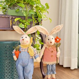 casal de coelhos decorativos de pascoa 136051314?action_source=69170&ref=home_home&rsp=1&rspix=1