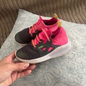 tenis bibi infantil 25 149770166?action_source=75868&ref=home_home&rsp=1&rspix=1
