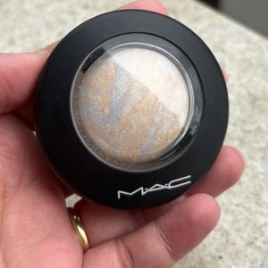 iluminador mac mineralize skinfinish lightscapade 153067013?action_source=77486&ref=home_home&rsp=1&rspix=1