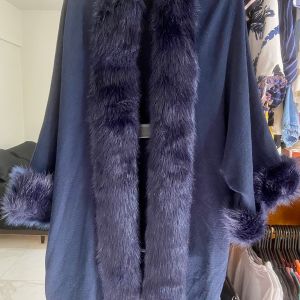 casaco azul de linha e pele le lis blanc