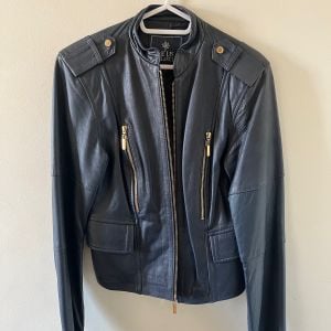 jaqueta le lis blanc couro pelica 131860720?action_source=65407&ref=home_home&rsp=1&rspix=1