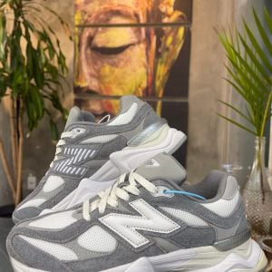 new balance 9060 original 147803906?action_source=31946&ref=home_home&rsp=1&rspix=1