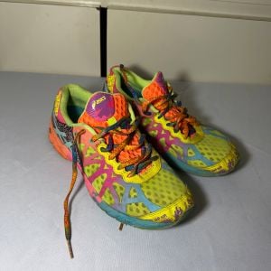 tenis asics gel noosa tri 9 colorido 39 140486403?action_source=76398&ref=home_home&rsp=1&rspix=1