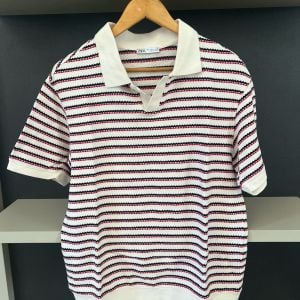 camisa polo zara listrada p 138595948?action_source=31319&ref=home_home&rsp=1&rspix=1