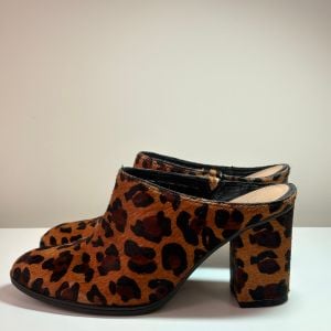 mule arezzo animal print onca salto bloco nova tam 36 147243916?action_source=72470&ref=home_home&rsp=1&rspix=1