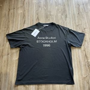 T Shirt Acne Studios 1996 Stockholm | Comprar Novos & Usados | Enjoei