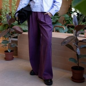 calca alfaiataria ampla shoulder 134718382?action_source=70657&ref=home_home&rsp=1&rspix=1