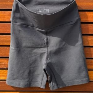 short feminino live preto g 143395280?action_source=75772&ref=home_home&rsp=1&rspix=1