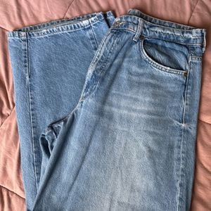 calca baggy zara 44 149250813?action_source=72470&ref=home_home&rsp=1&rspix=1
