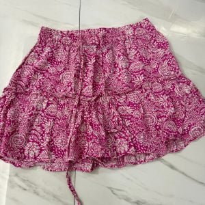 saia zara floral rosa 150983758?action_source=76596&ref=home_home&rsp=1&rspix=1