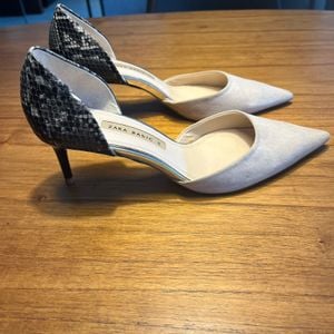 scarpin zara basic off white e cobra 36 143738233?action_source=75772&ref=home_home&rsp=1&rspix=1