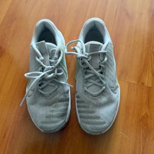 tenis nike metcon 9 cinza 35 149806215?action_source=76035&ref=home_home&rsp=1&rspix=1