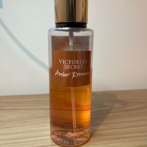 amber romance body mist victorias secret 114914885?action_source=76403&ref=home_home&rsp=1&rspix=1