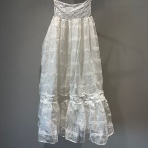 vestido rodado zara branco m 151295077?action_source=76596&ref=home_home&rsp=1&rspix=1