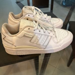 tenis adidas forum low cl branco 36 147765772?action_source=31946&ref=home_home&rsp=1&rspix=1