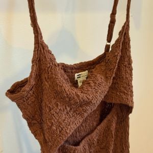 vestido billabong marrom m 150344425?action_source=76858&ref=home_home&rsp=1&rspix=1