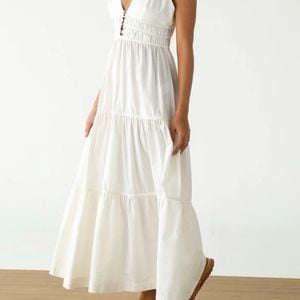 vestido longo farm off white p 153612477?action_source=77221&ref=home_home&rsp=1&rspix=1