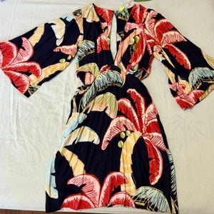 vestido estampado farm 128231217?action_source=67222&ref=home_home&rsp=1&rspix=1