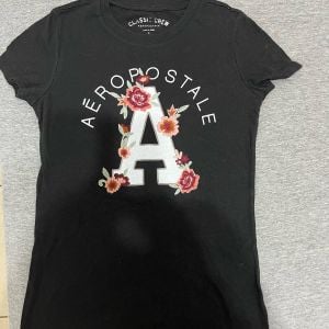 blusa aeropostale 106047747?action_source=70688&ref=home_home&rsp=1&rspix=1