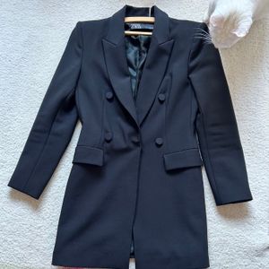 blazer clássico preto zara