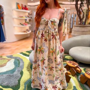 vestido bordado 134795912?action_source=64649&ref=home_home&rsp=1&rspix=1